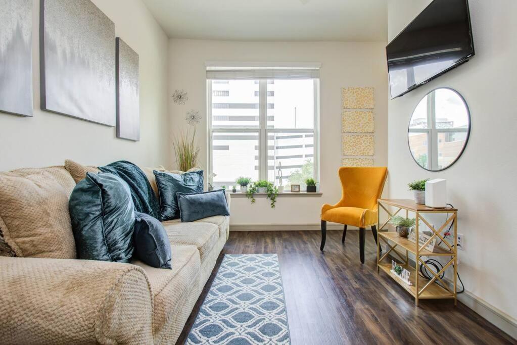 Luxury Living Downtown Houston Kingbed. Apartment Exterior photo